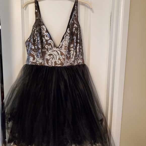 Allison Parris RSVP Black Tulle Dress - Picture 4 of 8